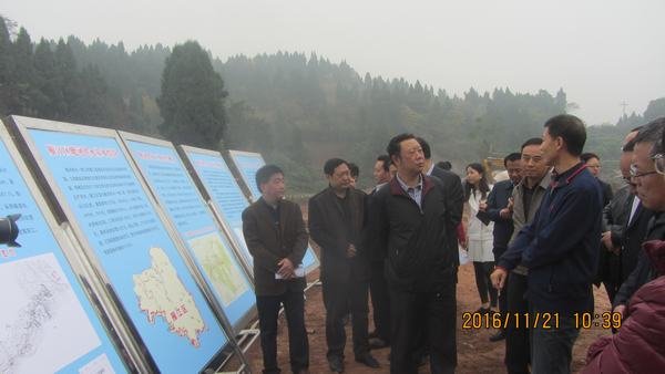 四川省委常委、農(nóng)工委主任曲木史哈一行調(diào)研毗河供水一期工程建設(shè)情況