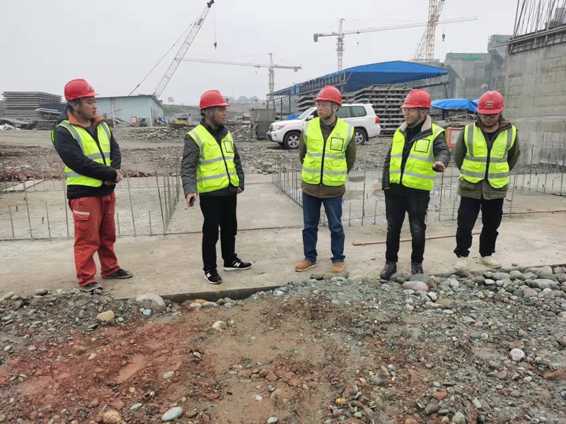 公司黨委書記、董事長代勇一行到岷江虎渡溪航電樞紐工程項目檢查指導(dǎo)工作