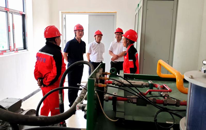 袁斌“四不兩直”檢查向家壩灌區(qū)運維情況